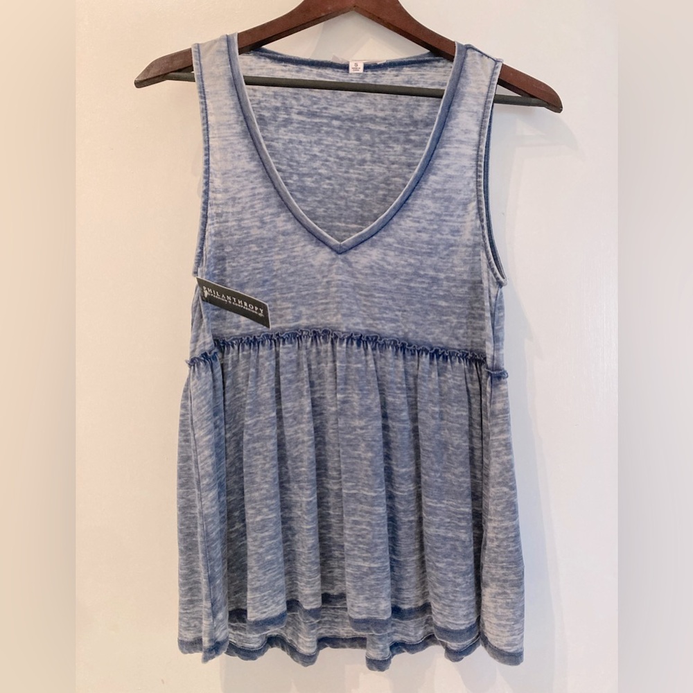 Jack by BB Dakota Sleeveless V-neck shirt